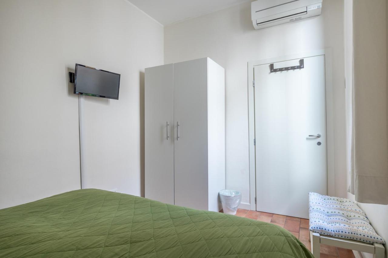 B&B Giorni Dipinti Firenze Bagian luar foto
