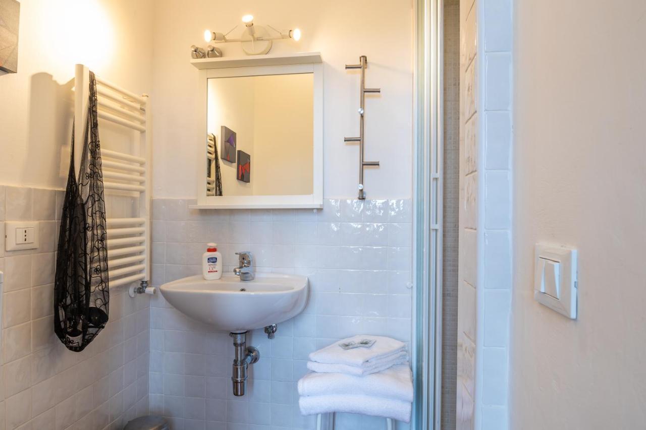 B&B Giorni Dipinti Firenze Bagian luar foto